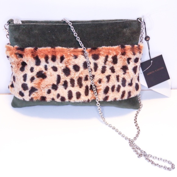 America & Beyond Green Leopard Faux Fur Crossbody Clutch Chain Strap NWT - Picture 3 of 16